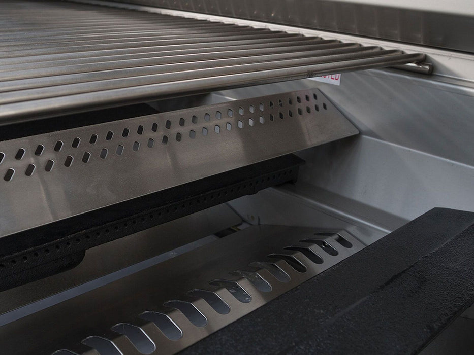 Bull Outlaw 30-Inch 4-Burner Built-In Gas Grill