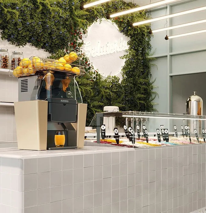 Zummo Z06-N Nature Commercial Juicer - 10 Fruits / Minute