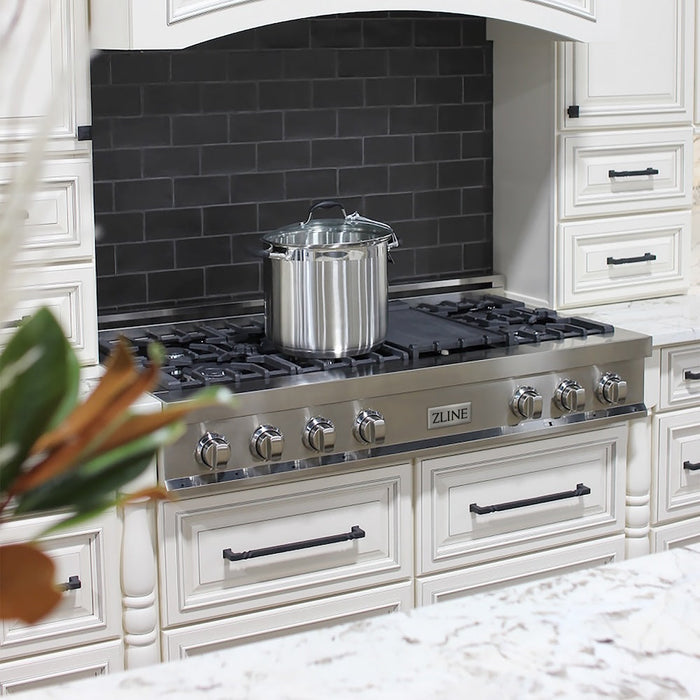 ZLINE 48 in. Porcelain Gas Rangetop with 7 Gas Burners and Griddle (RT-GR-48)